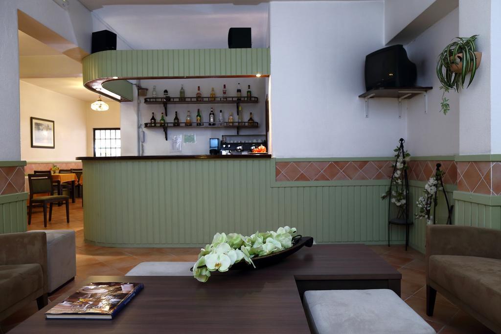 Mira Parque Bed and Breakfast Αλμπουφέιρα Εξωτερικό φωτογραφία