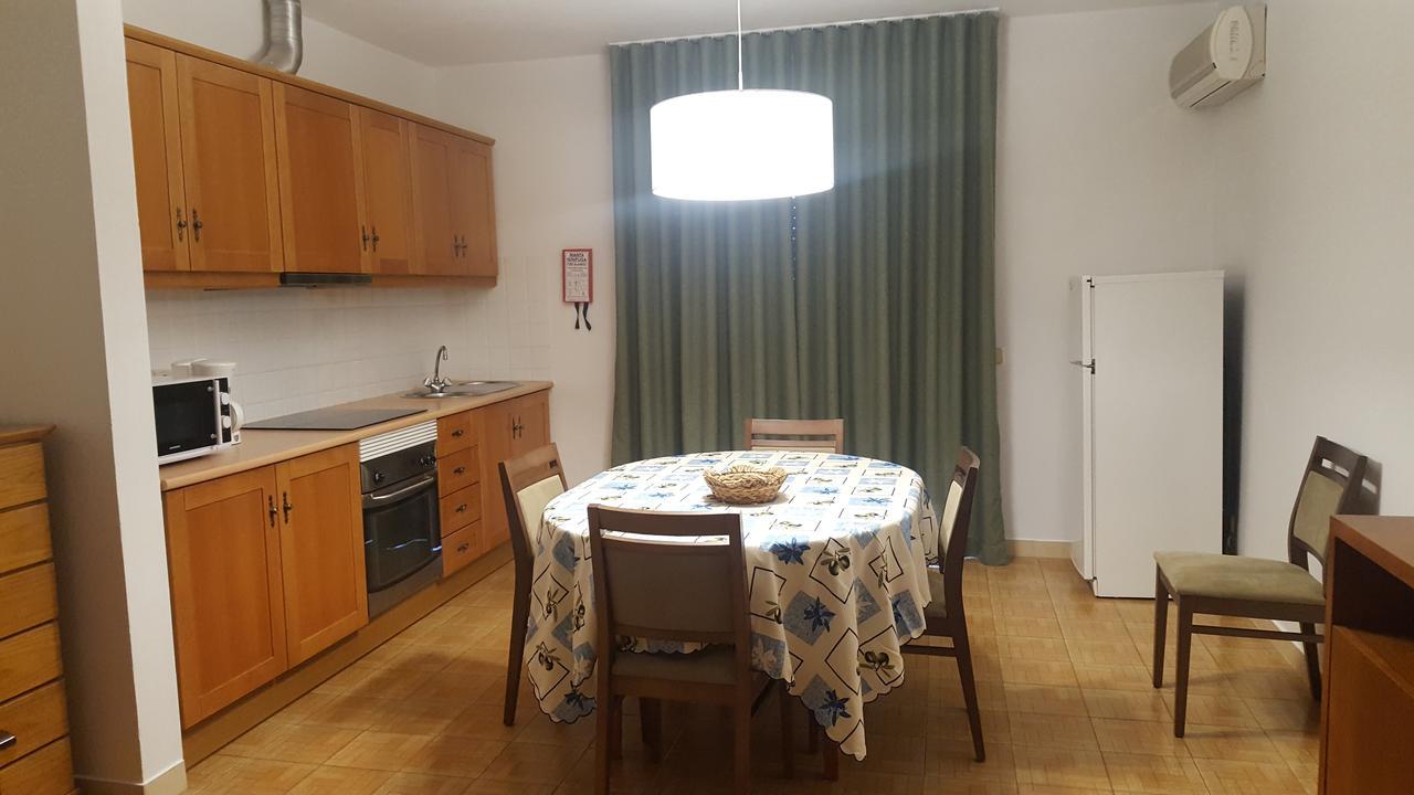 Mira Parque Bed and Breakfast Αλμπουφέιρα Εξωτερικό φωτογραφία